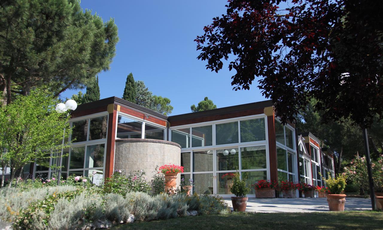 Albergo Ristorante Da Domenico Monte San Savino Kültér fotó