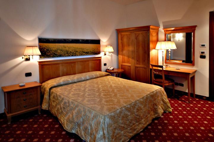 Albergo Ristorante Da Domenico Monte San Savino Kültér fotó