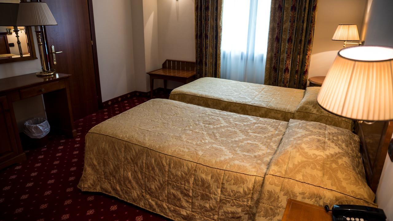 Albergo Ristorante Da Domenico Monte San Savino Kültér fotó