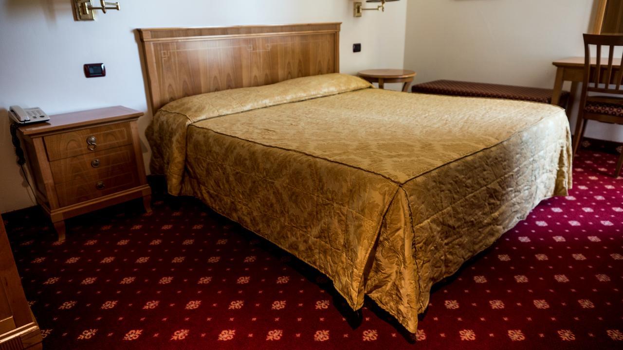 Albergo Ristorante Da Domenico Monte San Savino Kültér fotó